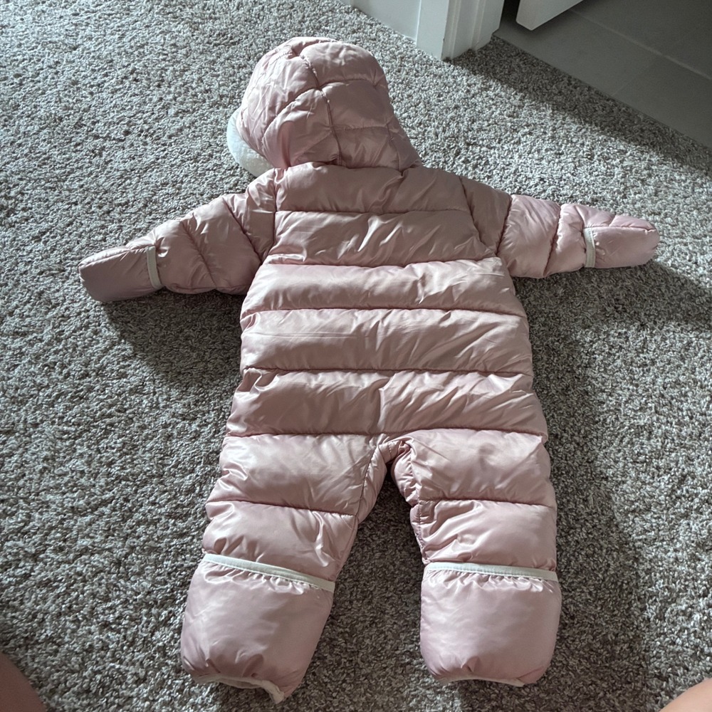 Michael Kors Baby Girls Pink Puffer Snowsuit Hooded Bunting 6-12M - Picture 4 of 4